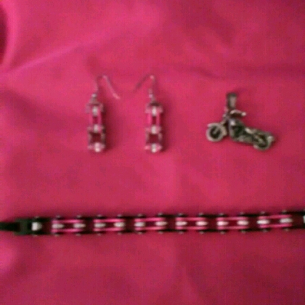 Three Piece Stainless steel jewelry set
